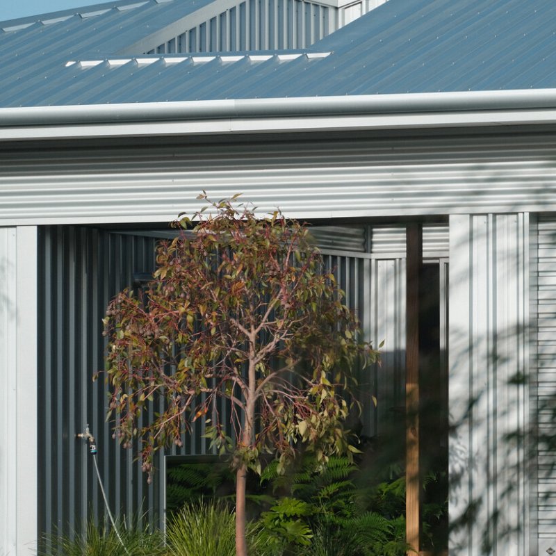 ZINCALUME steel roofing and walling in Fielders TL-5 profile. Kealy House WA